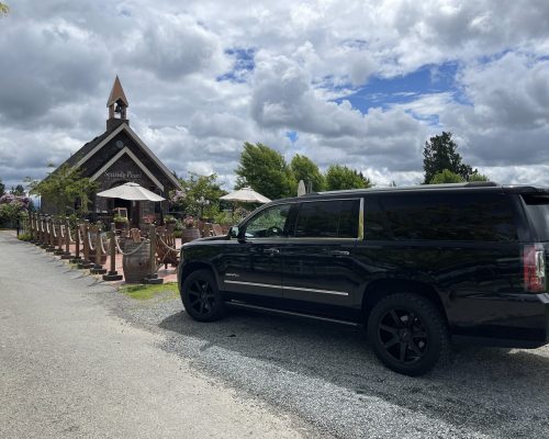 Wine tours with a black SUV in British Columbia